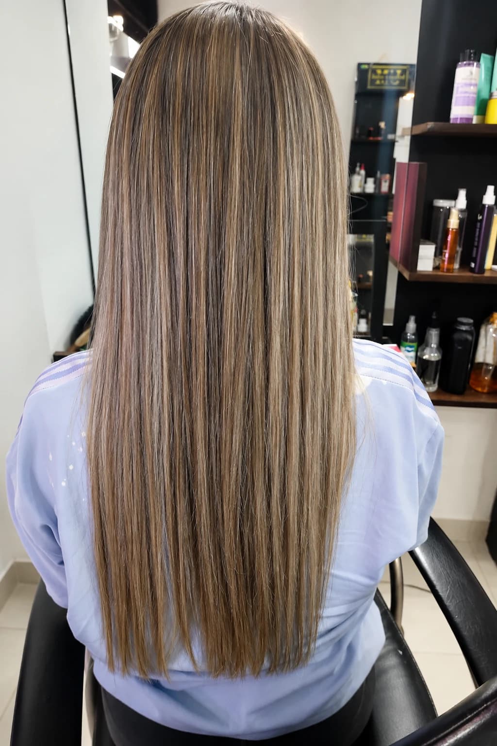 Después de tratamiento de cabello en Unisex Mary's, resultado uno